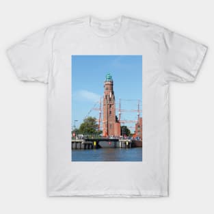 New port with Simon Loschen light tower at Sail 2015, Bremerhaven T-Shirt